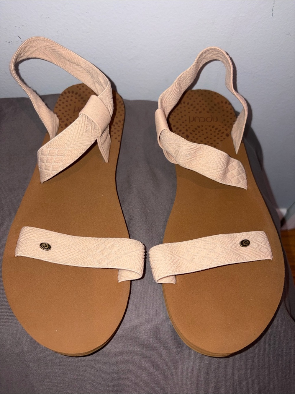 Rip Curl Women's Tan Slingback Sandals Size 8